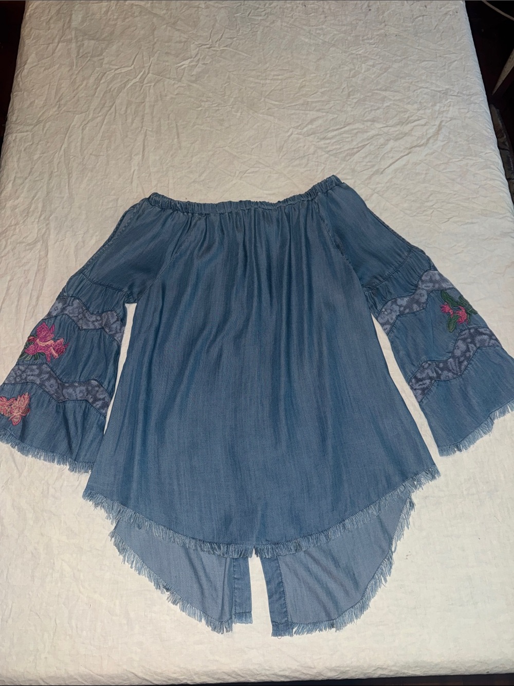 Standard Grace Boho Embroidered Lace Button Back Lyocell Fringe Top S